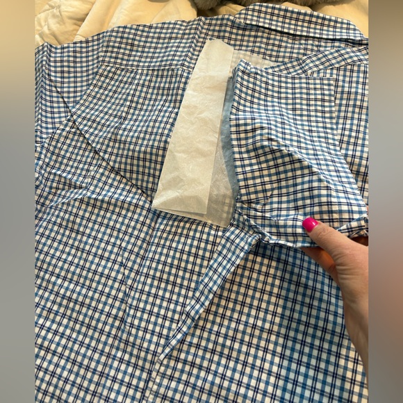 Amazon Essentials Men's Regular-Fit Short-Sleeve Poplin Shirt - Picture 16 of 16